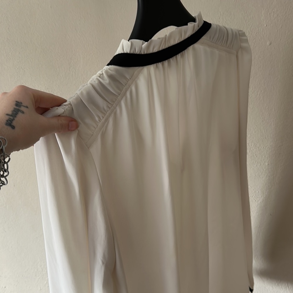 RUFFLE TIE TOP - Picture 4 of 4